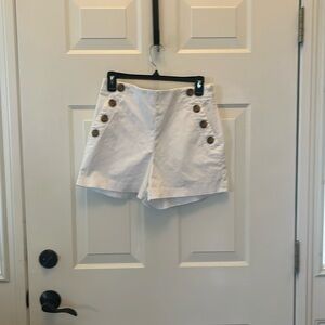 women’s white shorts